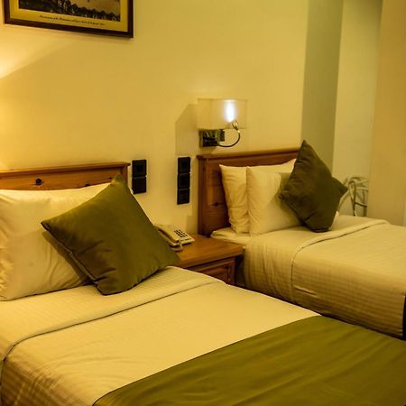 Hotel Ganthera Kandy Exterior photo