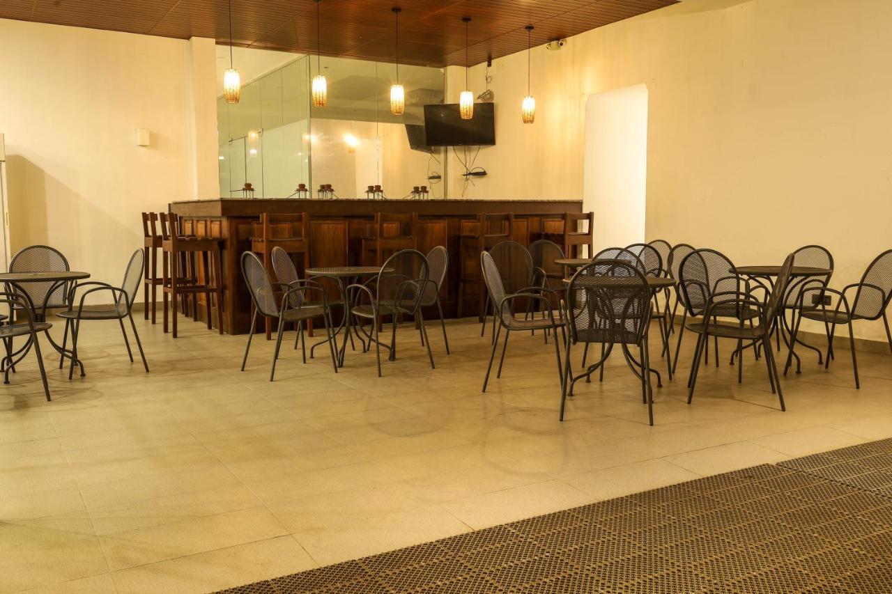 Hotel Ganthera Kandy Exterior photo
